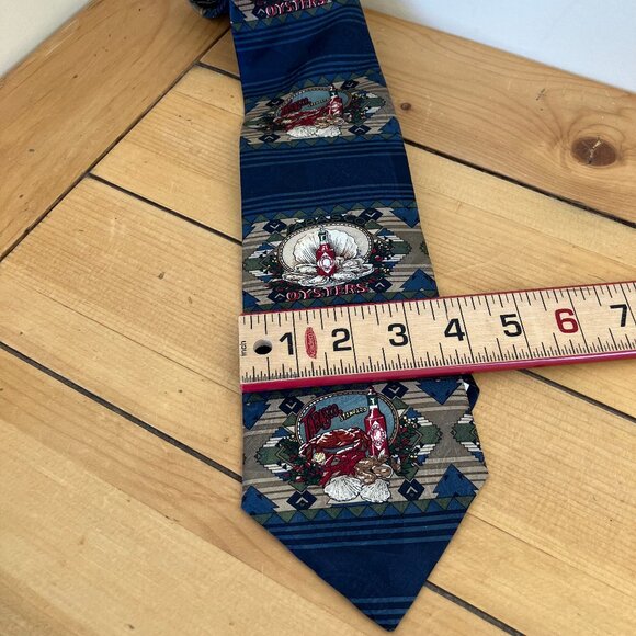 Tabasco Navy Blue Silk Tie Made in USA Seafood Hot Sauce Design NWT - Picture 5 of 5